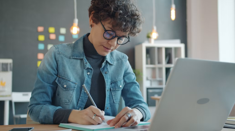 Best AI Writing Tools for Bloggers Compared in 2026